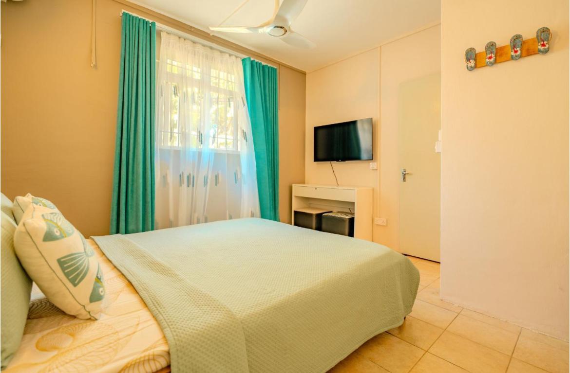 Pereybere Beach Paradise 4 Bedroom Apt エクステリア 写真