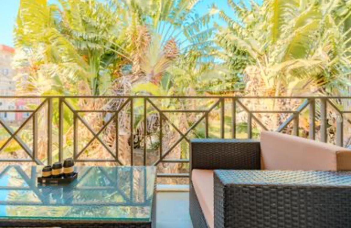 Pereybere Beach Paradise 4 Bedroom Apt エクステリア 写真